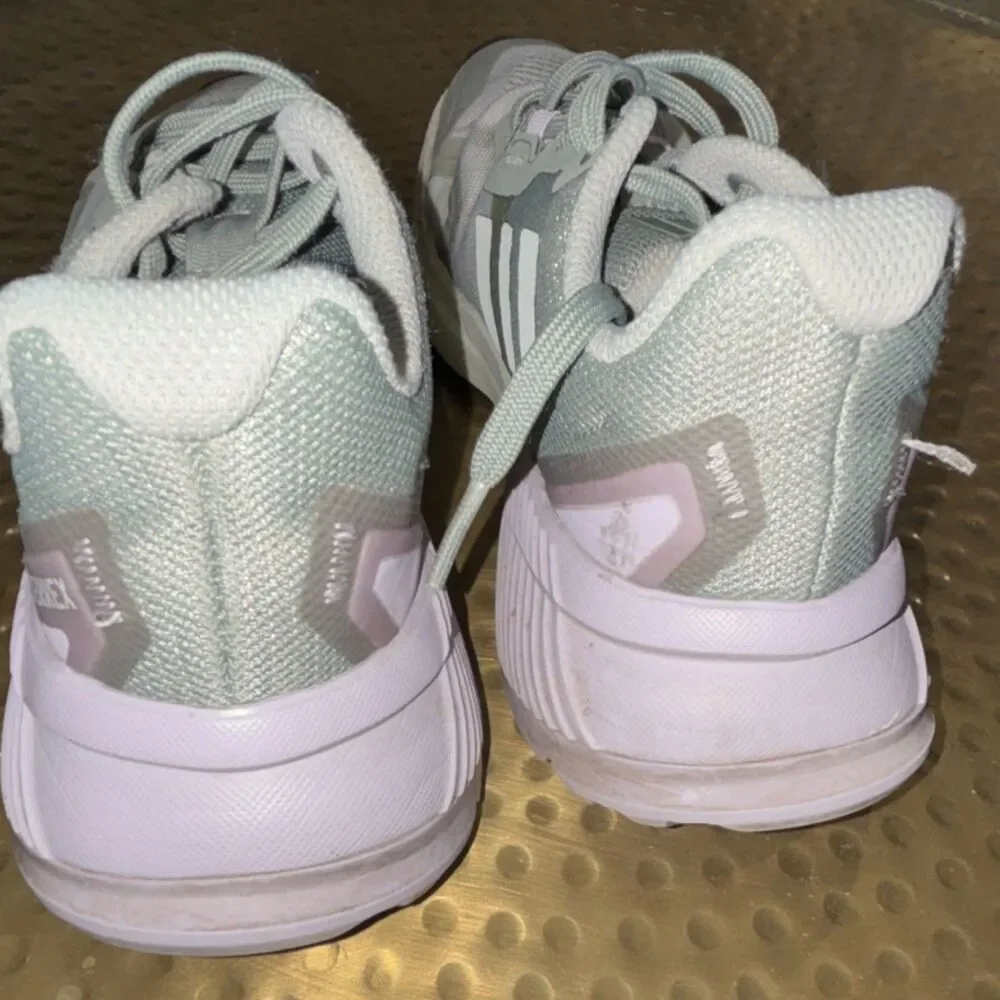 adidas Womens Terrex Green Lavender Solid Low Top Lace-Up Sneakers Sz 5